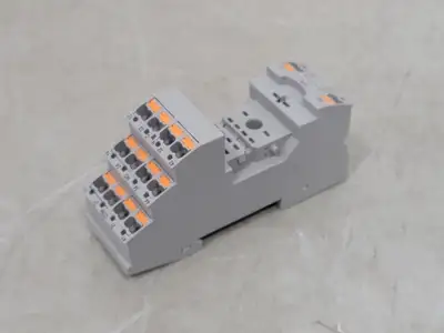 NEW PHOENIX CONTACT RIF-2-BPT/4X21