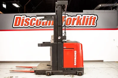 USED 2011 RAYMOND 540-OPC30TT