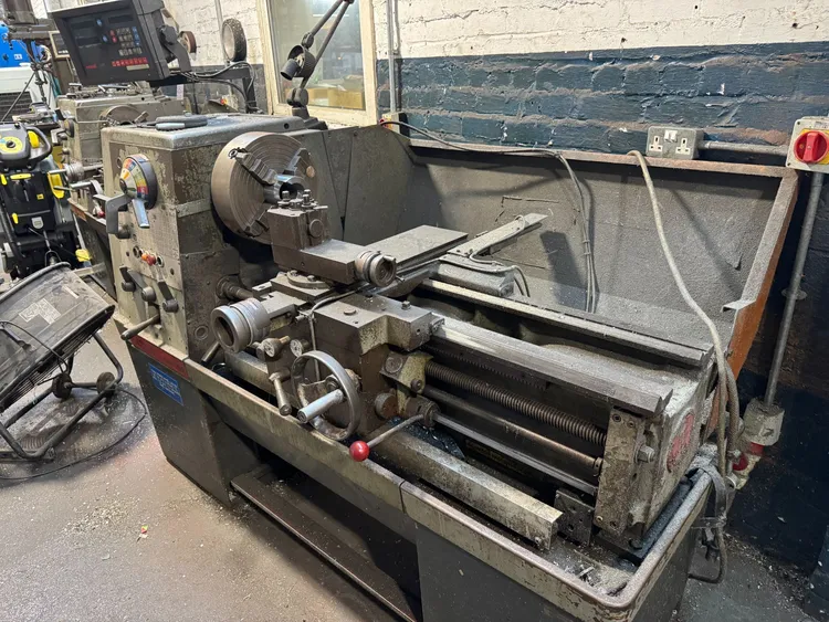 Used COLCHESTER TRIUMPH 2000 Gap Lathes GB | Bowland Trading Ltd #945045