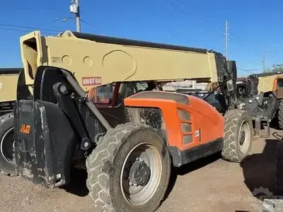 USED 2015 JLG 1255