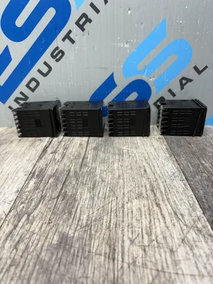 OMRON E5CC-QX3A5M-000 VER 2.1 Electrical/PLC/Automation | ESS Industrial Equipment Sales (5)