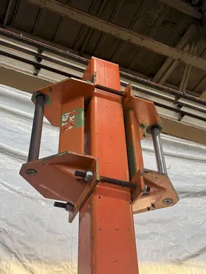9'6" X 1/4 TON JIB CRANE. STOCK # 1004025.