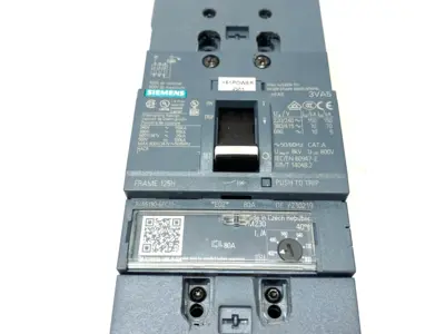 USED SIEMENS CIRCUIT BREAKER 3-POLE 125 BREAKING CAPACITY