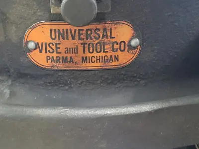 Used UNIVERSAL VISE & TOOL ROTARY TABLE Rotary Tables Kentucky US | Aucto #1315880