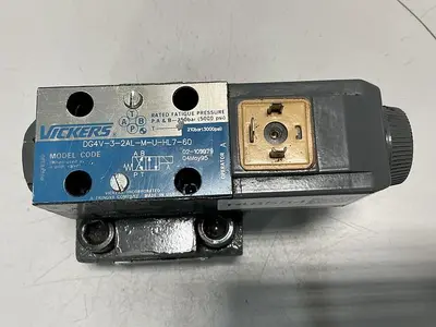 USED VICKERS DG4V-3-2AL-M-U-HL7-60