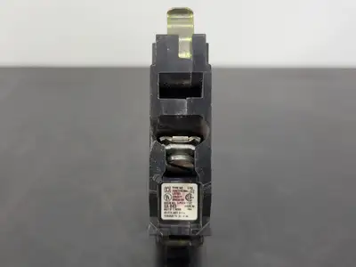 USED SQUARE D QO120
