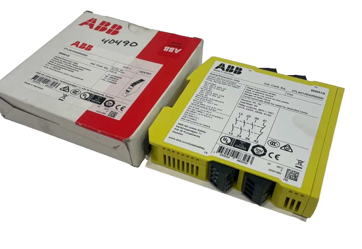 NEW ABB 2TLA010040R0000 SAFETY EXPANSTION RELAY