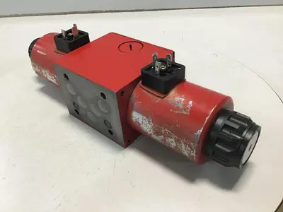 USED REXROTH 4WE10J31CG24N924