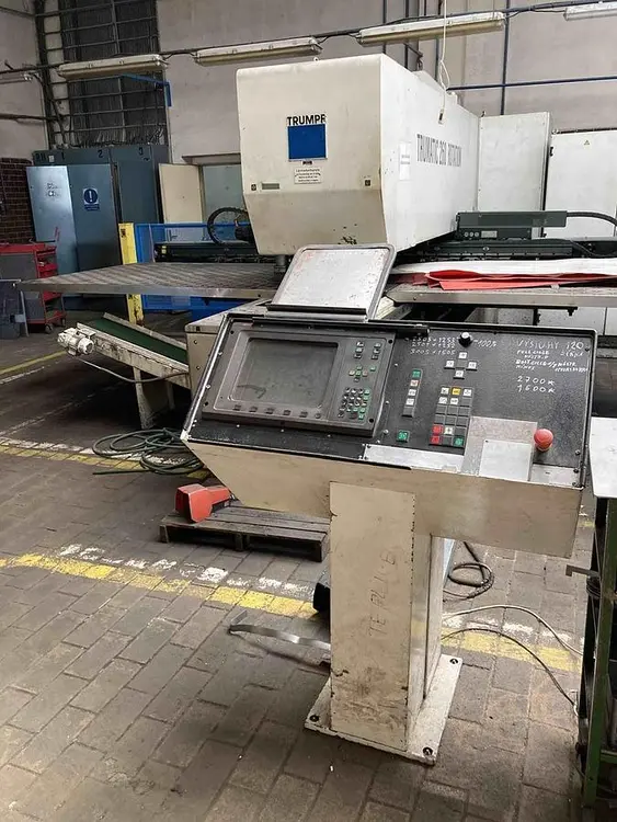 Used 1991 TRUMPF TRUMATIC 260 ROTATION Turret Punches CZ | Amaron s.r.o. #1338359
