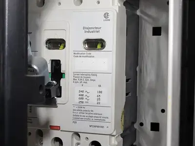 60/80A, 3P, 600V, Disconnect Switch HFD3060 Bucket for Freedom 2100 MCC Frame