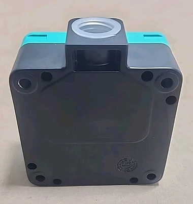 NEW Pepperl 130545