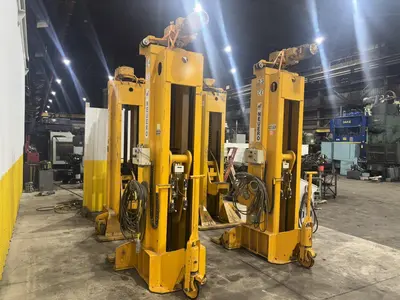(4) 20 TON (160,000 LBS TOTAL) RAILWAY / NEUERO HEAVY DUTY MOBILE VERTICAL LIFT JACKS: YOBRO #24229