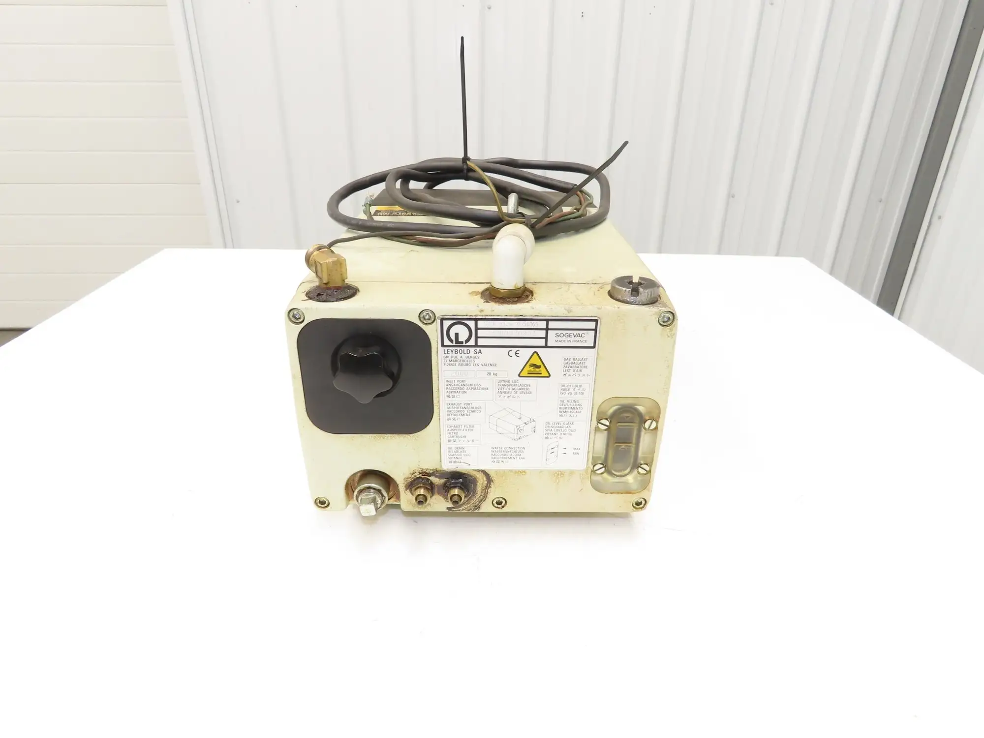 Used LEYBOLD _UNKNOWN_ Vacuum Pumps Indiana US | Arrow Industrial #620133