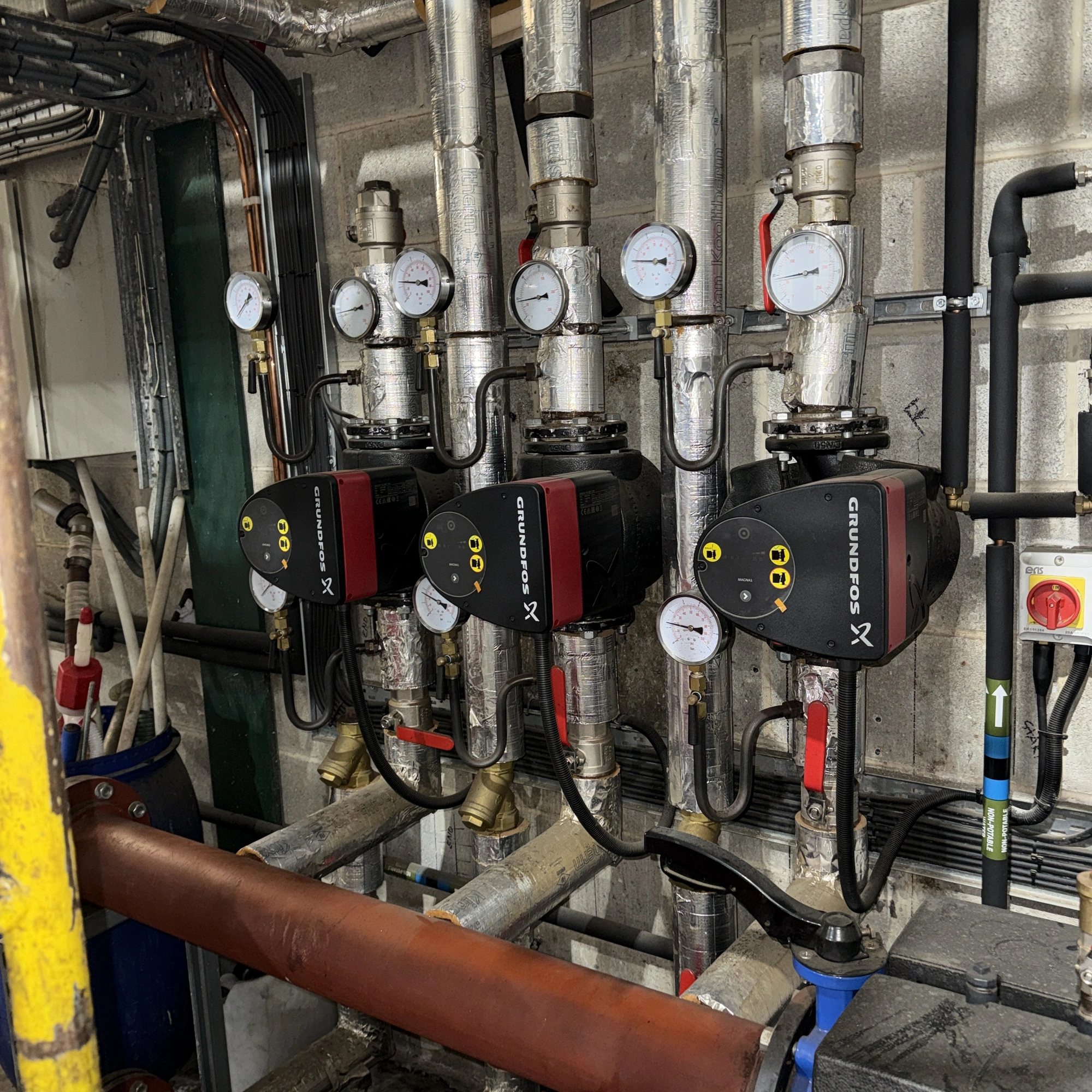 250 Lpm Grundfos Magna 1  50-180 F 280 Circulating pump