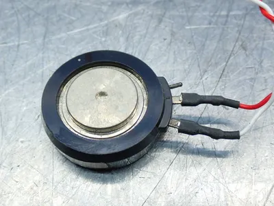 New | in-Stock ALLEN BRADLEY 41040324AWL Transistors Ohio US | HGR 24 #904452