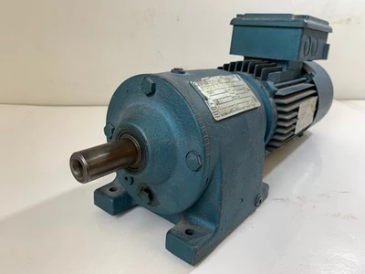 SEW-Eurodrive DFT80K4BMG1HR 0.75kW R40DT80 Gang Reduzierer Bremse V220 Neu