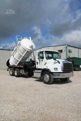 Used 2018 FREIGHTLINER 114SD Septic/Sewer/Vacuum Trucks Texas US | Roll Off Truck World #1491812
