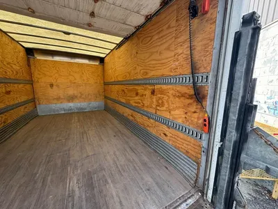 2020 HINO 195 Box Truck | Platinum Group (21)