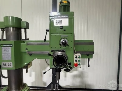 USED 1999 MAS VO32