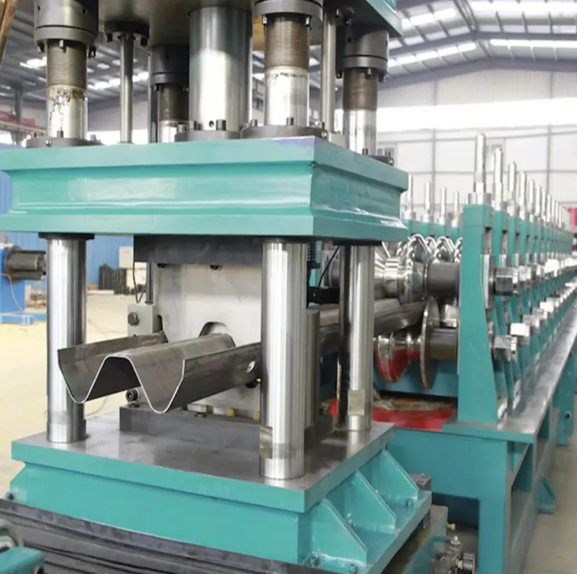 Highway Guard Rail Barrier Roll Forming Machine in Canada