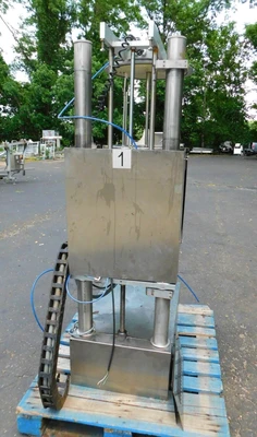 USED VE TRA CO MIXING TANK 15 GALLONS