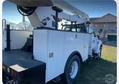 USED 2008 FORD F750