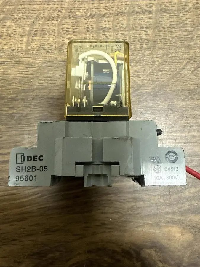 USED IDEC SH2B-05