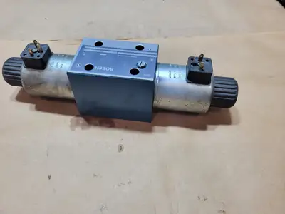 Used BOSCH 0 810 001 845 Valves/Fittings British Columbia CA | Lenmark #1440821
