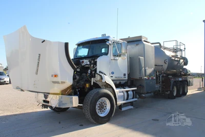 Used 2014 WESTERN STAR 4900 Tanker trucks Texas US | Roll Off Truck World #1492032