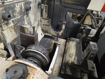 Koyo KC300D Semi-Rough Outer Diameter Grinding Machine