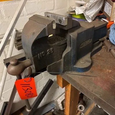 Record Vice No 23 tooling and equipment | Bowland Trading Ltd (4)