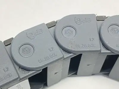 USED IGUS IGUS 09.20.048 ZIPPER E-CHAIN SERIES