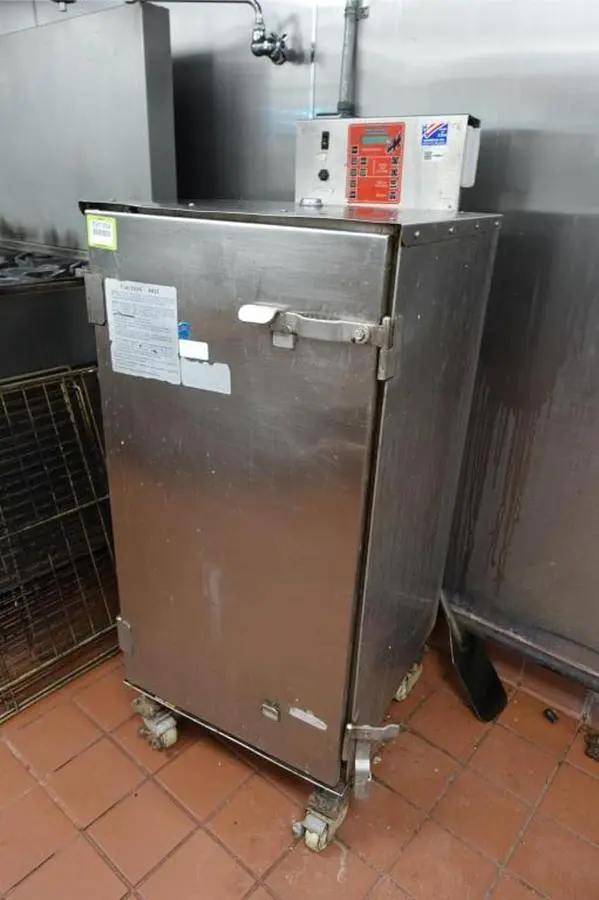USED COOKSHACK SM 160