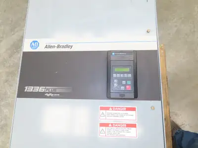 Allen Bradley 1336SB060VAADSGM1CHA2CL6EC AC Drive VFD 75Hp 76kva 460V Enclosure