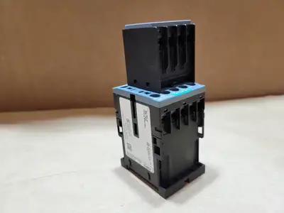 USED SIEMENS 3RH2911-1FA22