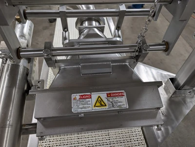 Vemag Portable Pneumatic Sheeting Head with KLEENLine Conveyor