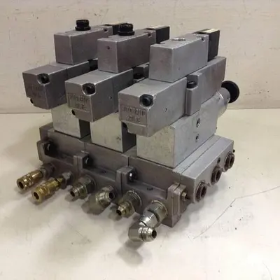 USED AUTOMATIC VALVE 416B67S31C-AA4