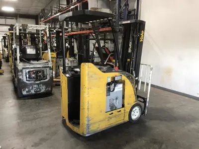 USED 2012 YALE ESC030AC
