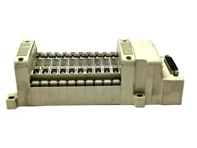 VV5QC11-10N3FD0-S | SMC  Plug-In Base Pneumatic Manifold - Used