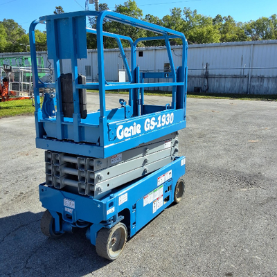 USED 2017 Genie GS-1930