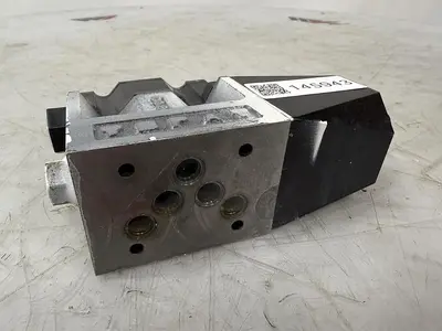 USED TOKIMEC DG4VS-5-0A-M-P7L-H-7-40
