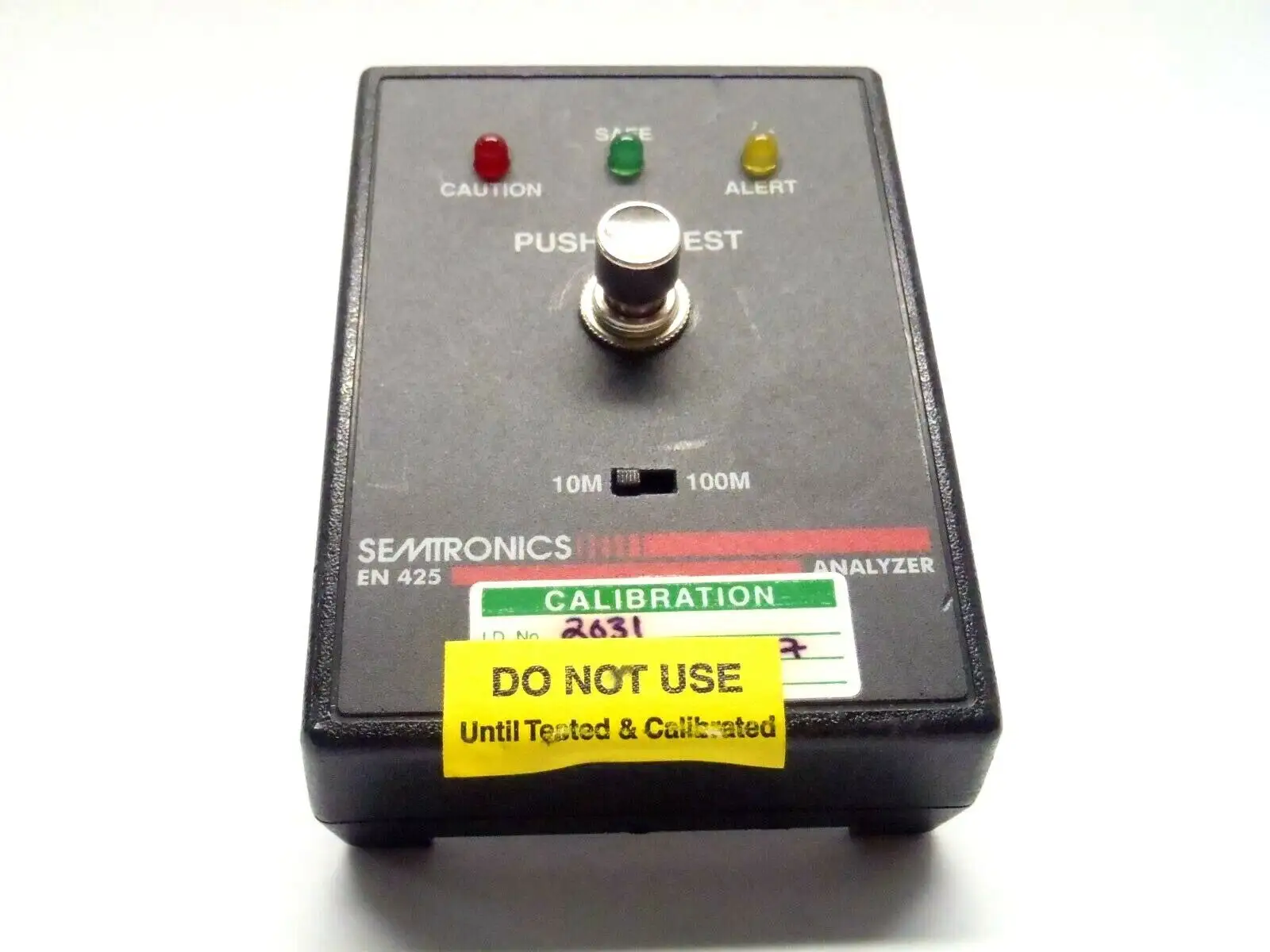 EN425 | Semtronics EN 425 Static Analyzer Wrist Strap Tester Missing Battery Cover - For parts or not working
