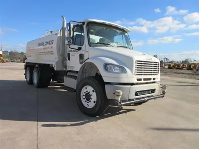 USED 2024 Freightliner M2 106