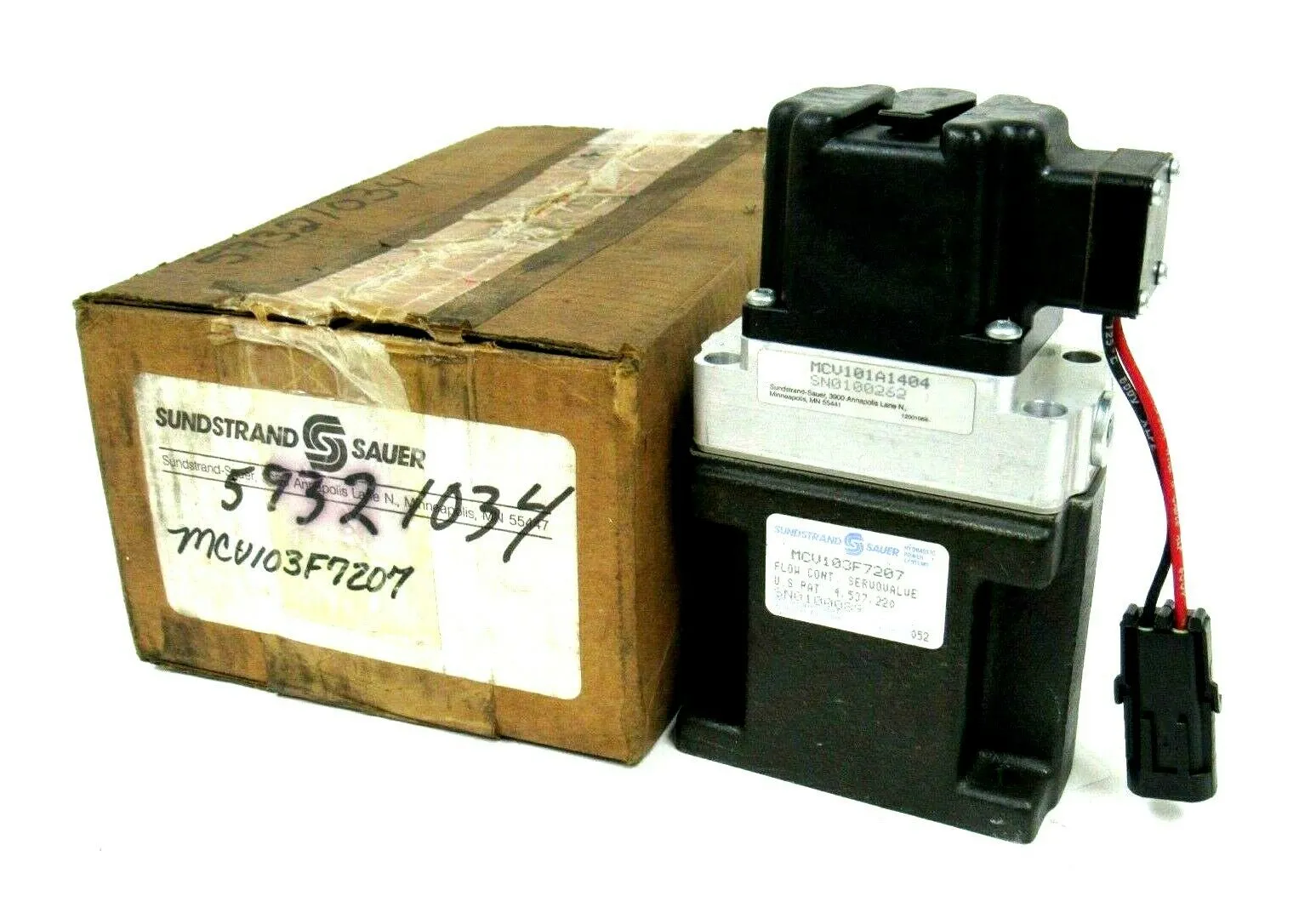 NEW SAUER SUNDSTRAND MCV103F7207 SERVO VALVE MCV101A1404