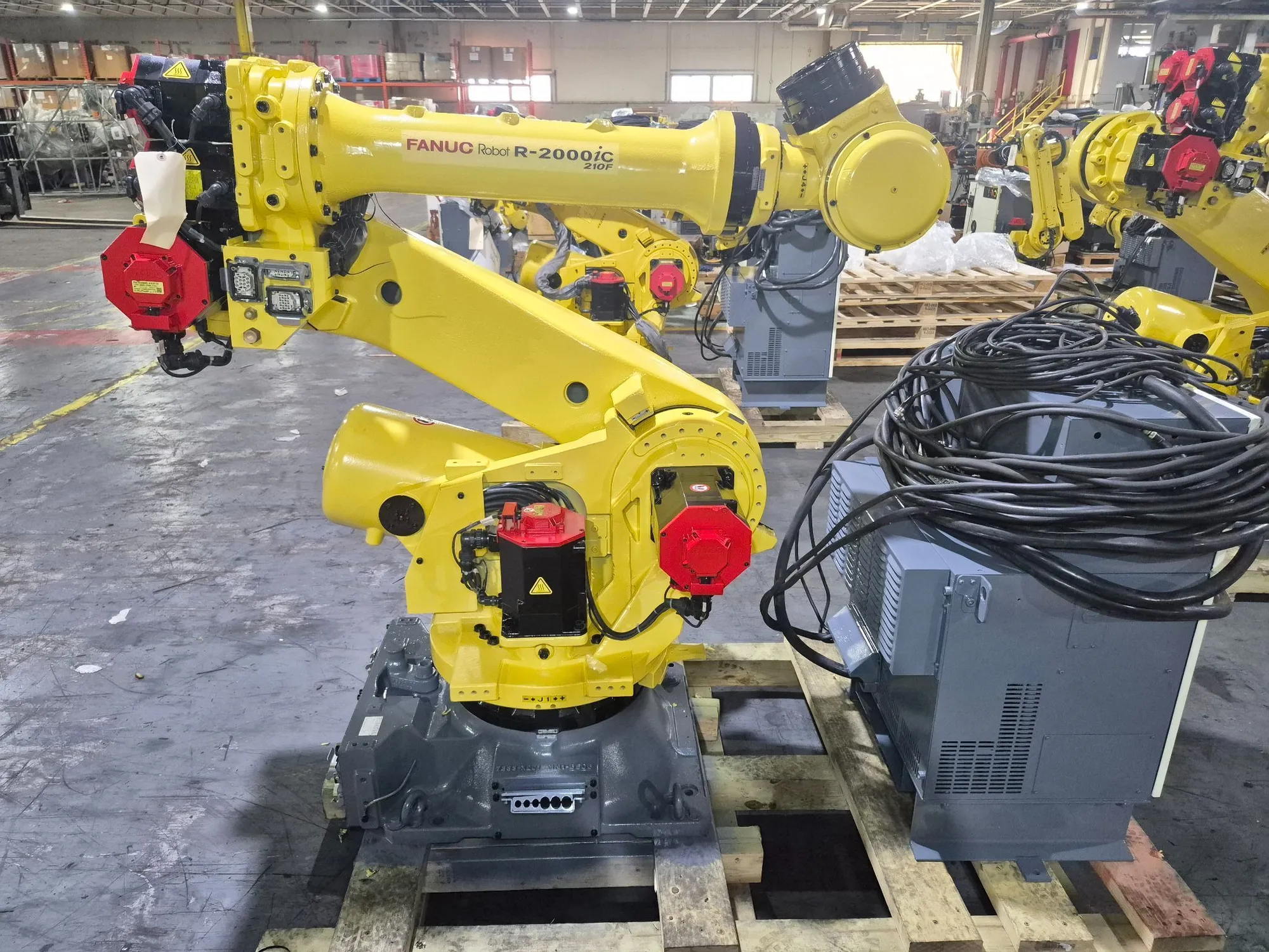 Used 2016 FANUC R-2000iC/210F + R-30iB Robots Michigan US | iGAM Industrial Marketplace #1411987
