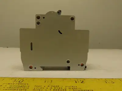 Eaton Cutler Hammer WMZS1D08 8A 1 Pole Circuit Breaker DIN Rail Mount Lot of 3