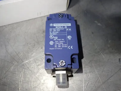 New | in-Stock TELEMECANIQUE ZCKJ8D Relays & Switches Ohio US | HGR 24 #864249