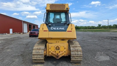 USED 2006 DEERE 750J LT