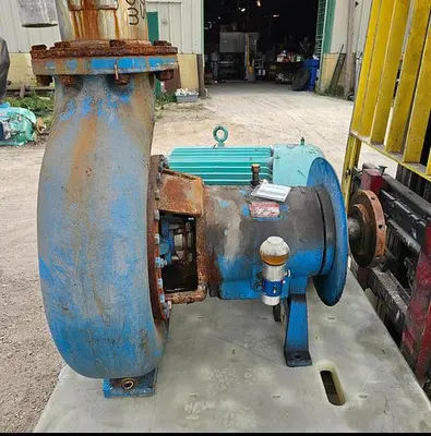 USED 1993 GOULDS 3196XL