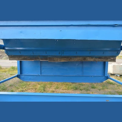 25 yard Hopper and Belt Feeder